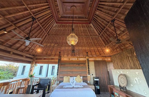 Ketewel Villa | Beachview Villa near Sanur, Live Sports AFL NRL