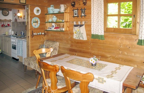 Treffen Villa | Beautiful apartment in villa for 4 guests with WIFI, TV, patio and pets allowed