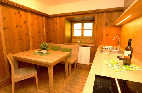 Runhof Apartment | Beautiful apartment for 3 guests with WIFI, pool, TV, balcony and pets allowed
