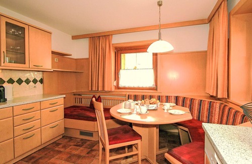 Laimach Apartment | Beautiful apartment for 4 guests with WIFI, TV, terrace and pets allowed