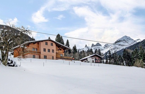 Gauertal Apartment | Beautiful apartment for 2 guests with patio and parking