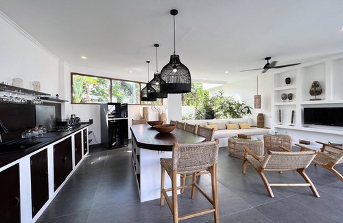 Tumbak Bayuh Villa | Beautiful new 3 bdr villa & pool