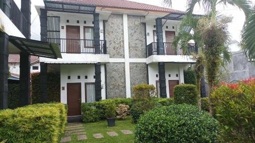 Palangkaraya House | Beruk Angis Guest House & Kost