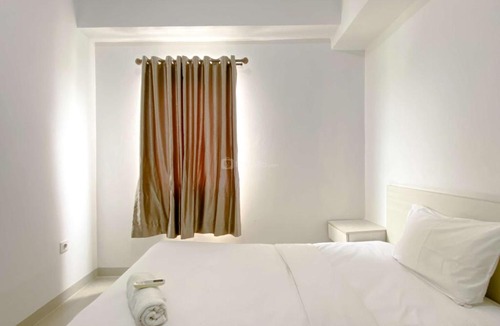 Legok Apartment | Best Price and Comfortable 2BR Park View Condominium Apartment By Travelio