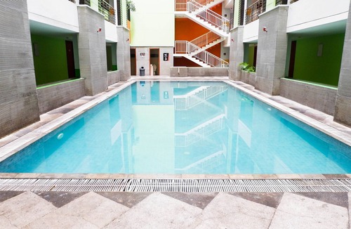 Siwalankerto Apartment | Best Price Studio Near Petra University At High Point Serviced Apartment
