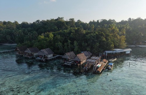Sawinggrai House | Binnbetew Homestay Raja Ampat
