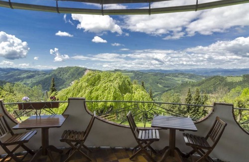 Eberstein House | Bionest II - Lehmbaudach-familienzimmer - Biolandhaus Arche