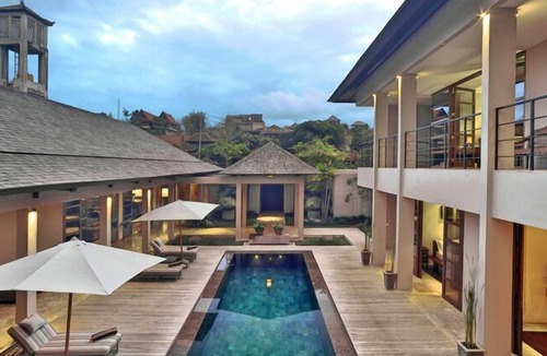 Bukit Villa | Book 3 Bedrooms, Stay at Large 4 Bedrooms Luxe Pool Villa, Daily staff service