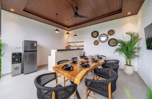 Umalas Villa | Brand NEW Villa+Rice Fields View+Huge Pool+4BDR