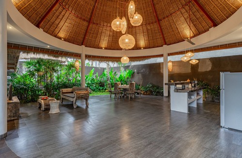 Melayang Villa | Brand new Luxury 3BR villa Ethnic Ubud #1