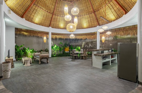 Melayang Villa | Brand new Luxury 3BR villa Ethnic Ubud #4