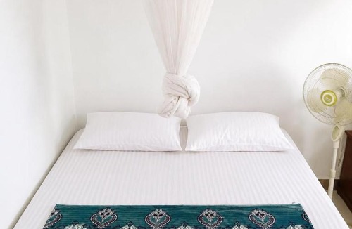 Bukit Lawang House | Bukit Lawang Wonders Lodge - Jungle Trekking & Transport