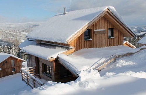 Wolfsberg Ski Chalet | Cabin in Carinthia with 3 bedrooms