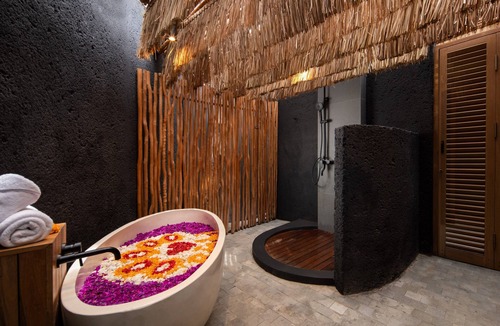 Batu Bolong Resort | Canggu Cabana Beach Resort by Ini Vie Hospitality