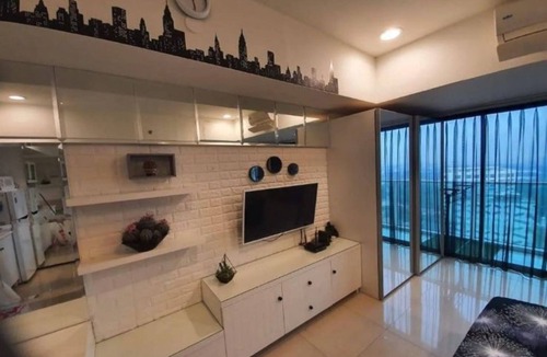 Pasirkaliki Hotel | Capital O 93636 La Grande Apartment By UJM