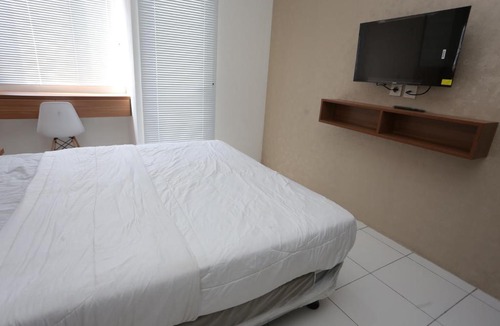 Bekasi Hotel | Capital O Iconic Rooms @ Golden City