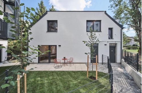 Donaustadt Apartment | "Carl's Design Residences" - Your family-friendly, urban & stylish Oasis in Vienna l free parking & great access