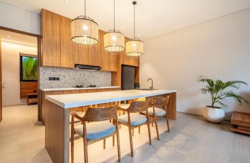 Sunset Road Villa | Casa Tropicale Seminyak