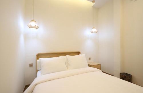 Lubuk Baja House | Casabella 3BR 202, Walk 5 min to Grand Batam Mall