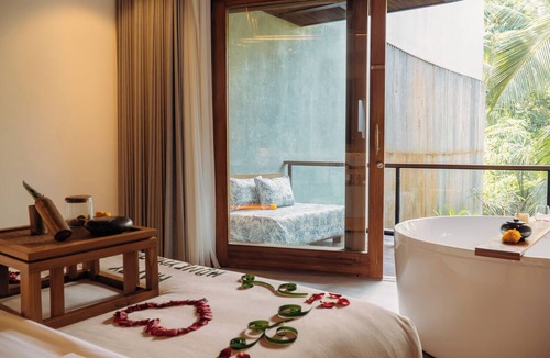 Ubud City-Centre Resort | Charming Grand Suite Forest View - Ubud