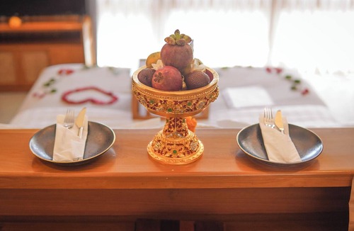 Ubud City-Centre Resort | Charming Grand Suite Forest View - Ubud