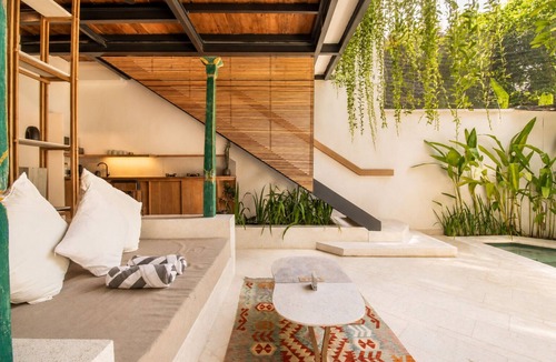 Pererenan House | Chic 1-BR Villa with Pool, 800m from Echo Beach