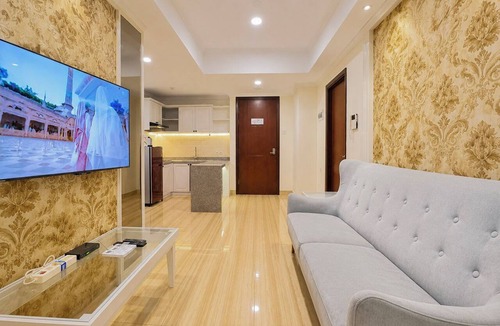 Surabaya Apartment | Chic And Classic 2Br At Apartment Grand Sungkono Lagoon