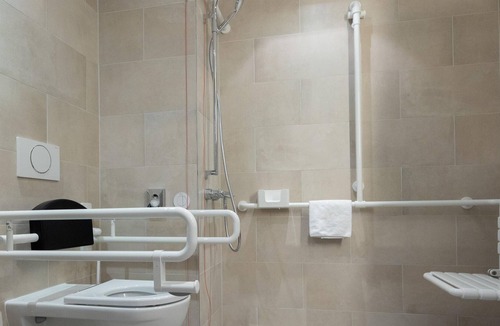 Sankt Lambrecht House | Classic double room without balcony - barrier-free - Hotel Auszeit St.Lambrecht