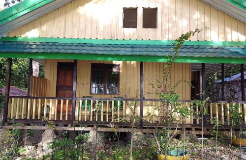 Nuhu Roa House | Coaster Cottages