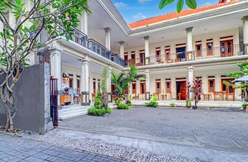 Downtown Kuta Hotel | Collection O Budget Door Legian Inn @Poppies Road