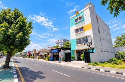 Depok Hotel | Collection O near Adisutjipto Airport formerly Harmoni 88
