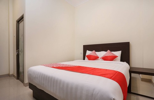 Central Yogyakarta Hotel | Collection O Yogyakarta near Jalan Malioboro formerly Alena Residence