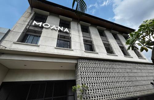 West Cirebon Hotel | Colletion O near Living Plaza Cirebon formerly Moana Residence