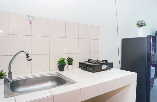 Depok Apartment | Comfortable Living In Studio Room At Apartment Margonda Residence 3