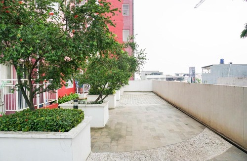 Pondokcina Apartment | Contemporary Studio Apartment at Taman Melati Margonda By Travelio
