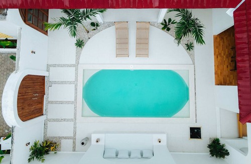 Praya Barat House | Costa Luna, Modern Mediterranean Villa Near Lancing Beach