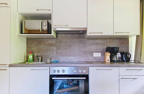 Arzl im Piztal Apartment | Cosy apartment for 3 guests with WIFI, TV, terrace and pets allowed