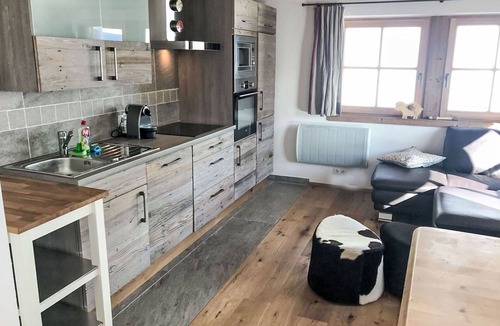 Distelberg Apartment | Cosy apartment for 7 people with WIFI, TV, balcony and pets allowed