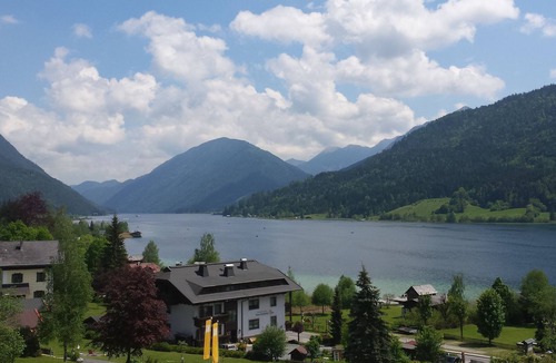 Neusach Apartment | Cosy Apartment in Weissensee near Ski Lift