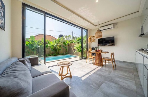 Pejeng Kawan Villa | Cozy 1BR in Ubud's Heart w Large Pool+Jungle View3