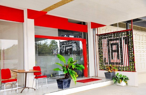 Bukittinggi House | Cozy Double Escape W/Free WiFi and Parking