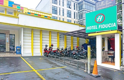 East Jakarta House | Cozy Double Escape W/Free WiFi and Parking