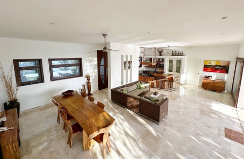 Senggigi Villa | Cozy Family Villa with Sunset View