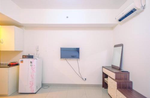 Pondokcina Apartment | Cozy Living Studio Apartment Taman Melati Margonda near Universitas Indonesia By Travelio