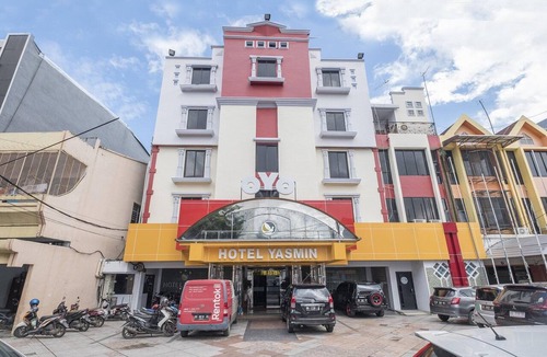 Makassar House | Cozy Stay Steps from Losari Beach