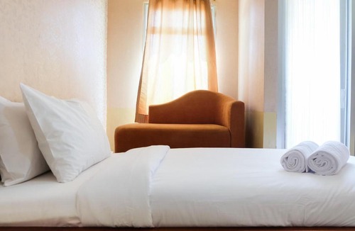 Sunter Apartment | Cozy Studio Green Lake Sunter Apartment By Travelio