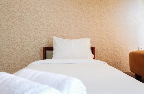 Sunter Apartment | Cozy Studio Green Lake Sunter Apartment By Travelio