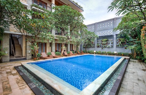 Sunset Road Hotel | D Sarian Seminyak