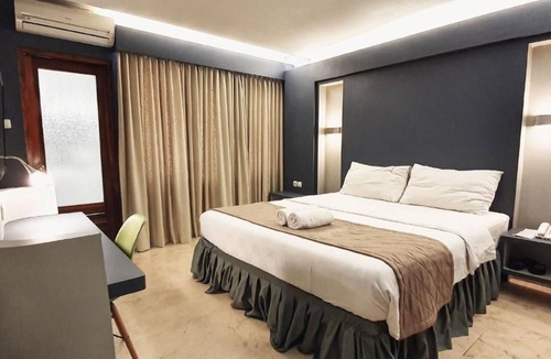 Ciburial Hotel | Dago Highland Resort