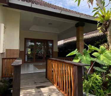 Blahbatuh House | Dava Guest House Gianyar